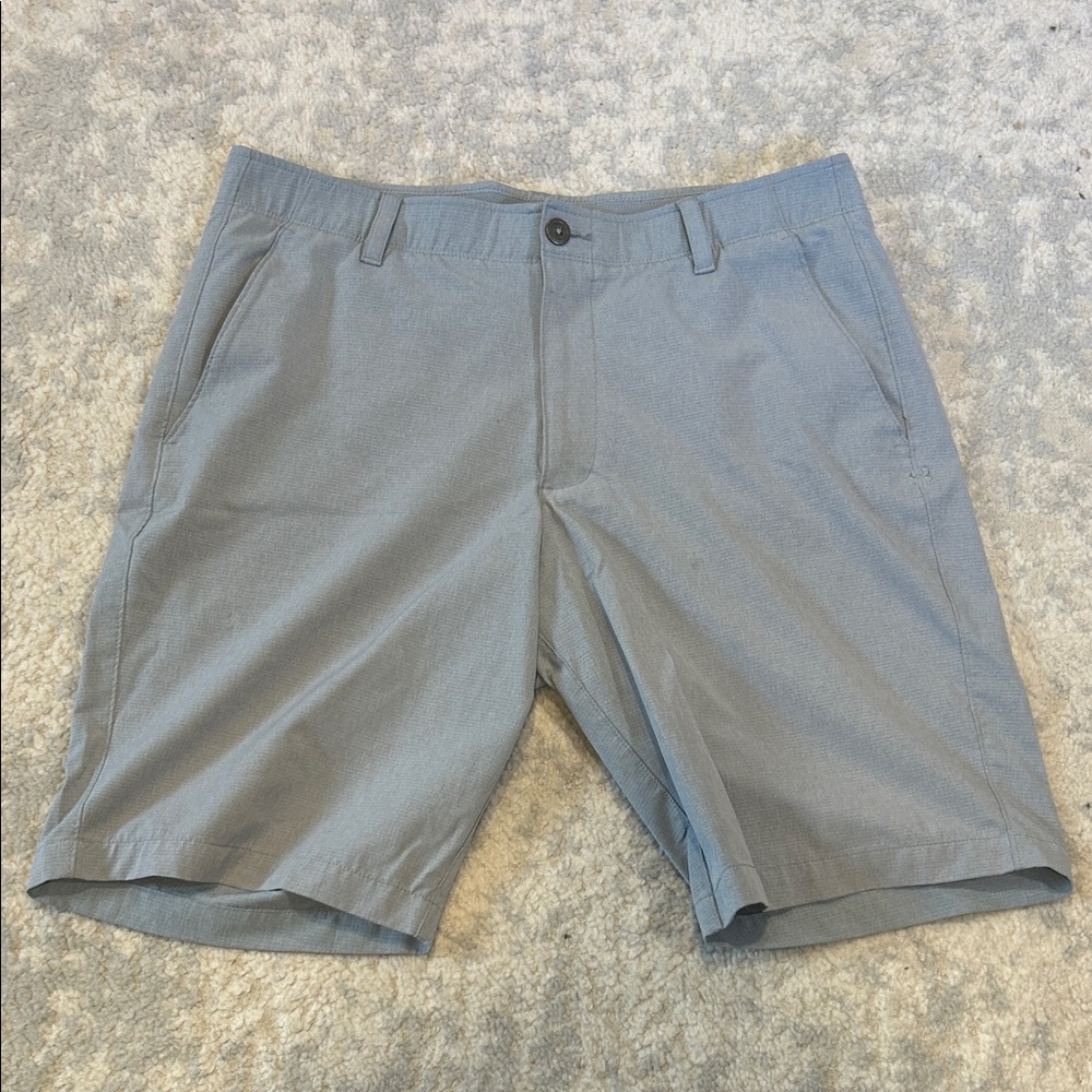 Under Armour Men's Light Gray Flat Front Shorts